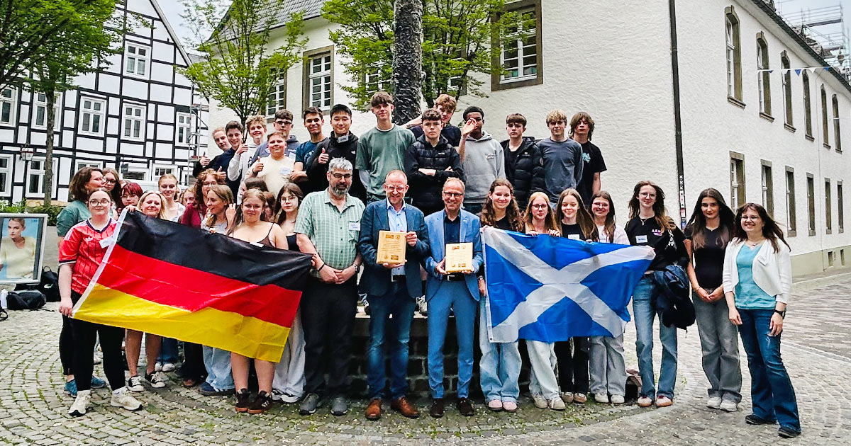 Brilon: Besuch einer schottischen Schülergruppe aus Thurso im Rathaus 1 Brilon Besuch einer schottischen Schuelergruppe aus Thurso im Rathaus