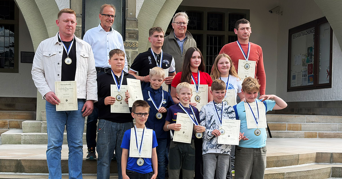 Brilon Erfolgreiche Judokas. Buergermeister Dr. Christof Bartsch