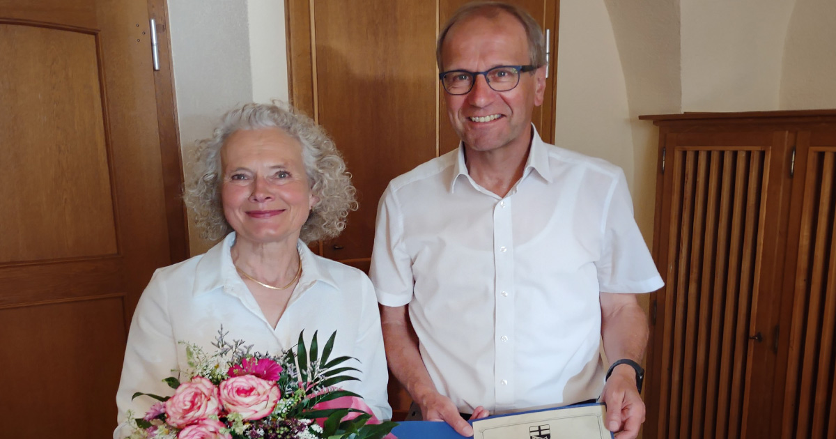 Dr. Christof Bartsch gratulierte Martina Fischer