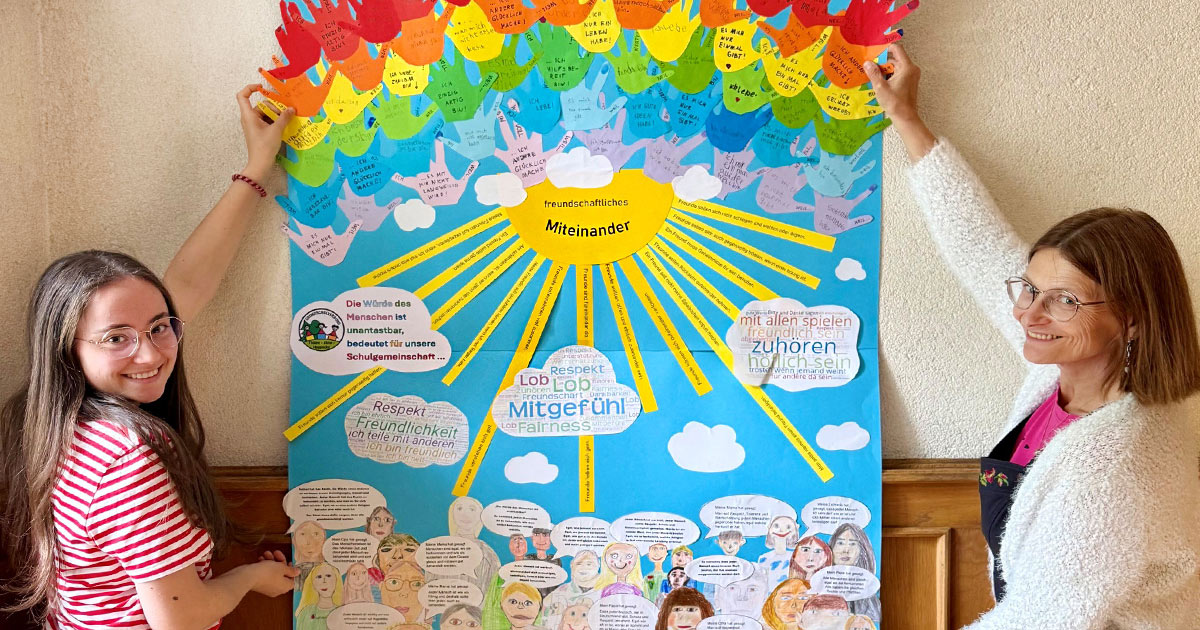 Die Würde des Menschen ist unantastbar – was hat das mit mir zu tun?“ – Ausstellung von Schülerarbeiten im Rathaus 6 Ausstellung von Schuelerarbeiten im Rathaus