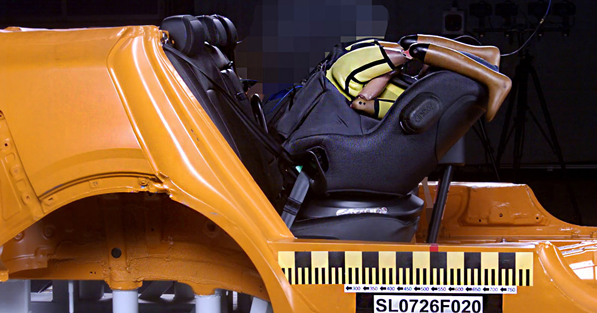 ADAC warnt vor zwei Kindersitzen: Britax Römer Baby-Safe Pro + Vario Base 5Z und Axkid Minikid Core versagen im Crashtest 1 ADAC warnt vor zwei Kindersitzen