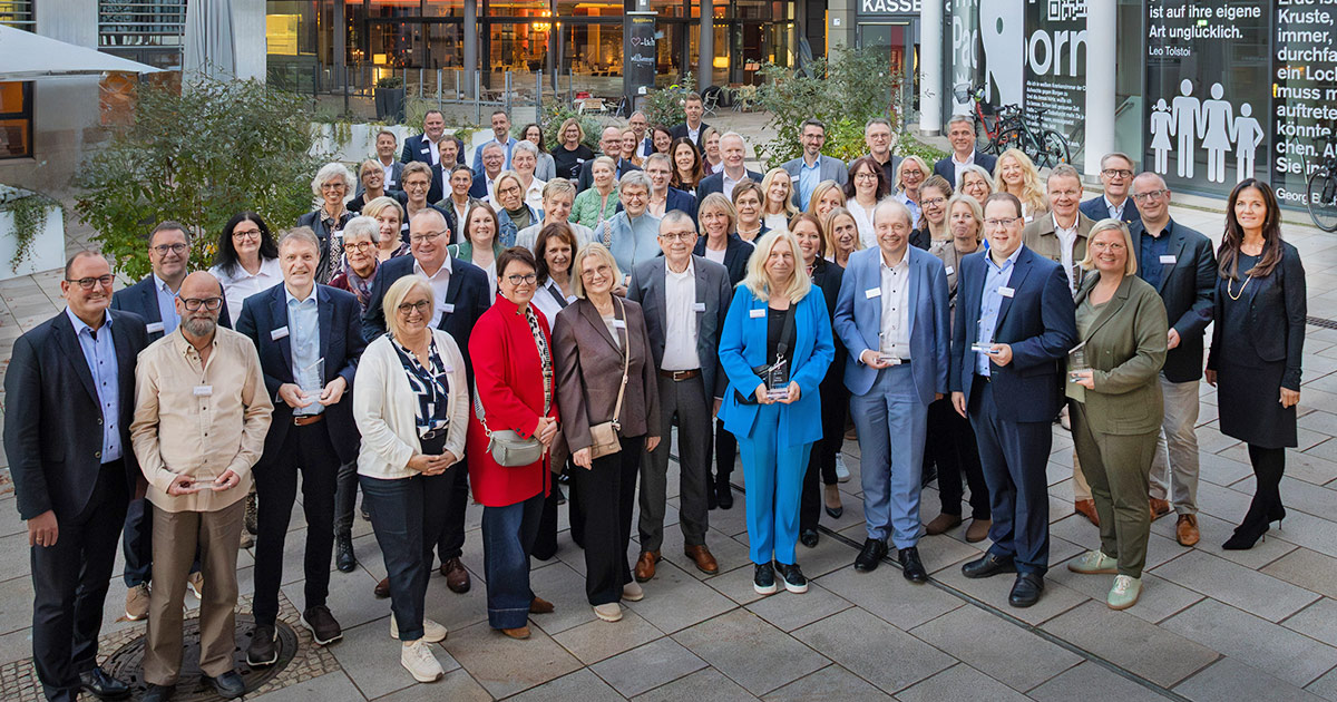 VerbundVolksbank OWL eG ehrt Jubilare